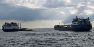 Столкновение судна Ника под флагом Камбоджи и российского судна Волгодон-5076